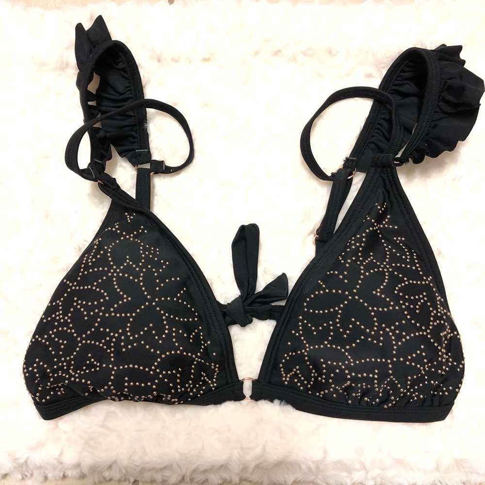 Time & Tru bikini top
